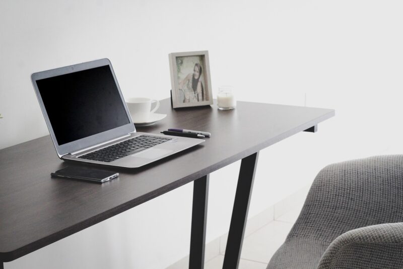 workplace 5517762 1280 800x533 1